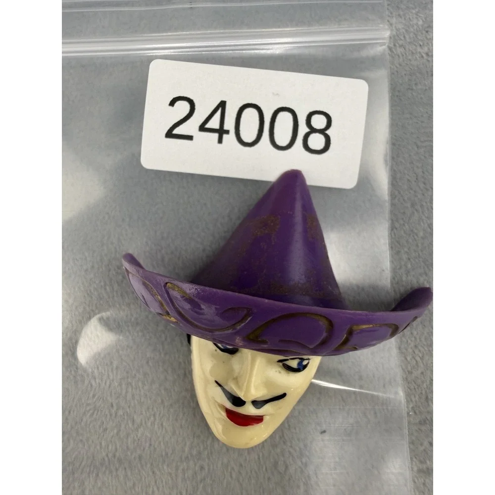Vintage‎ Celluloid Brooch Sombrero Purple